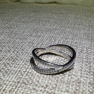 Elegant 925 Silver Women's Ring Size 7